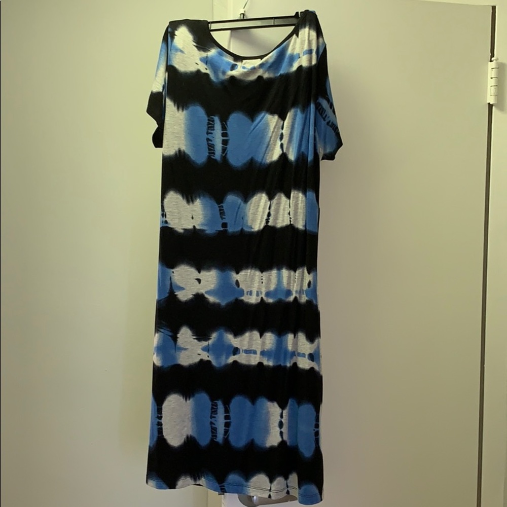 Dress! - Picture 2 of 2